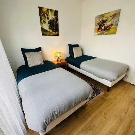 Free Parking, Proche Gare, Plage, Centre, Netflix شقة