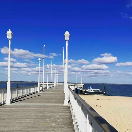 Free Parking, Proche Gare, Plage, Centre, Netflix شقة