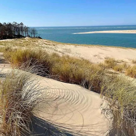 Free Parking, Proche Gare, Plage, Centre, Netflix شقة *